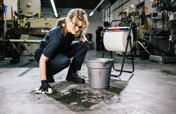 Kimberly-Clark Professional transforms WypAll Industrial Cleaning Cloths with more absorbency and durability
