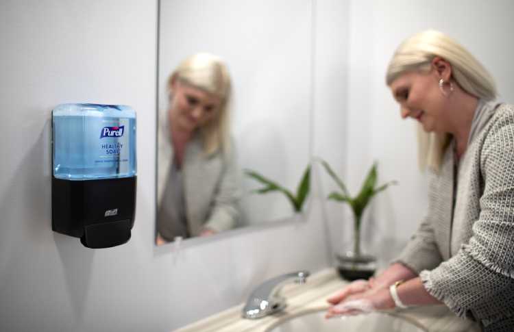 GOJO launches innovative new dispenser and harder working soap for cleaner hands